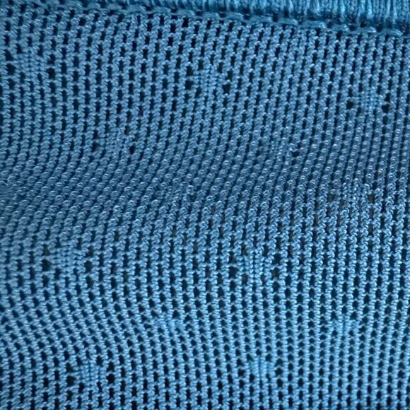 ..Lululemon Body Con Bra Poseidon - Picture 10 of 14